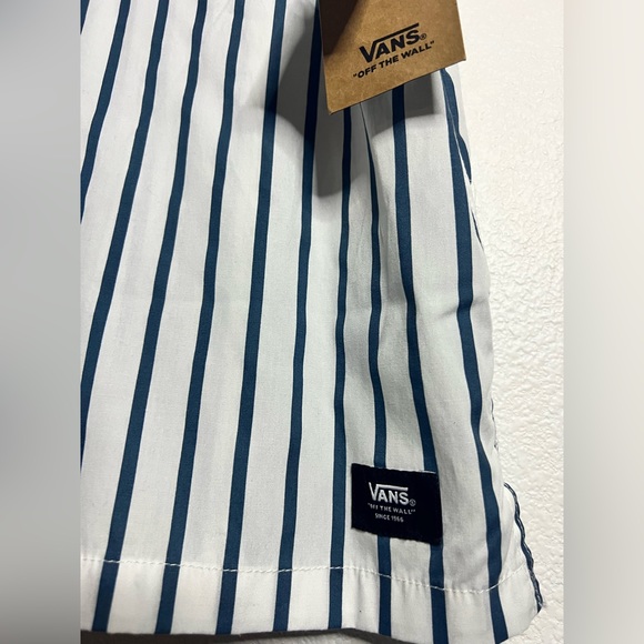 VANS Atkinson Buttondown Shirt L - Picture 6 of 8